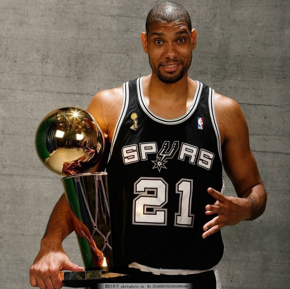 记者：曼联想3000万镑卖掉霍伊伦，在和潜在俱乐部谈判（记者：曼联为霍伊伦标价3000万镑，正与潜在俱乐部洽谈）