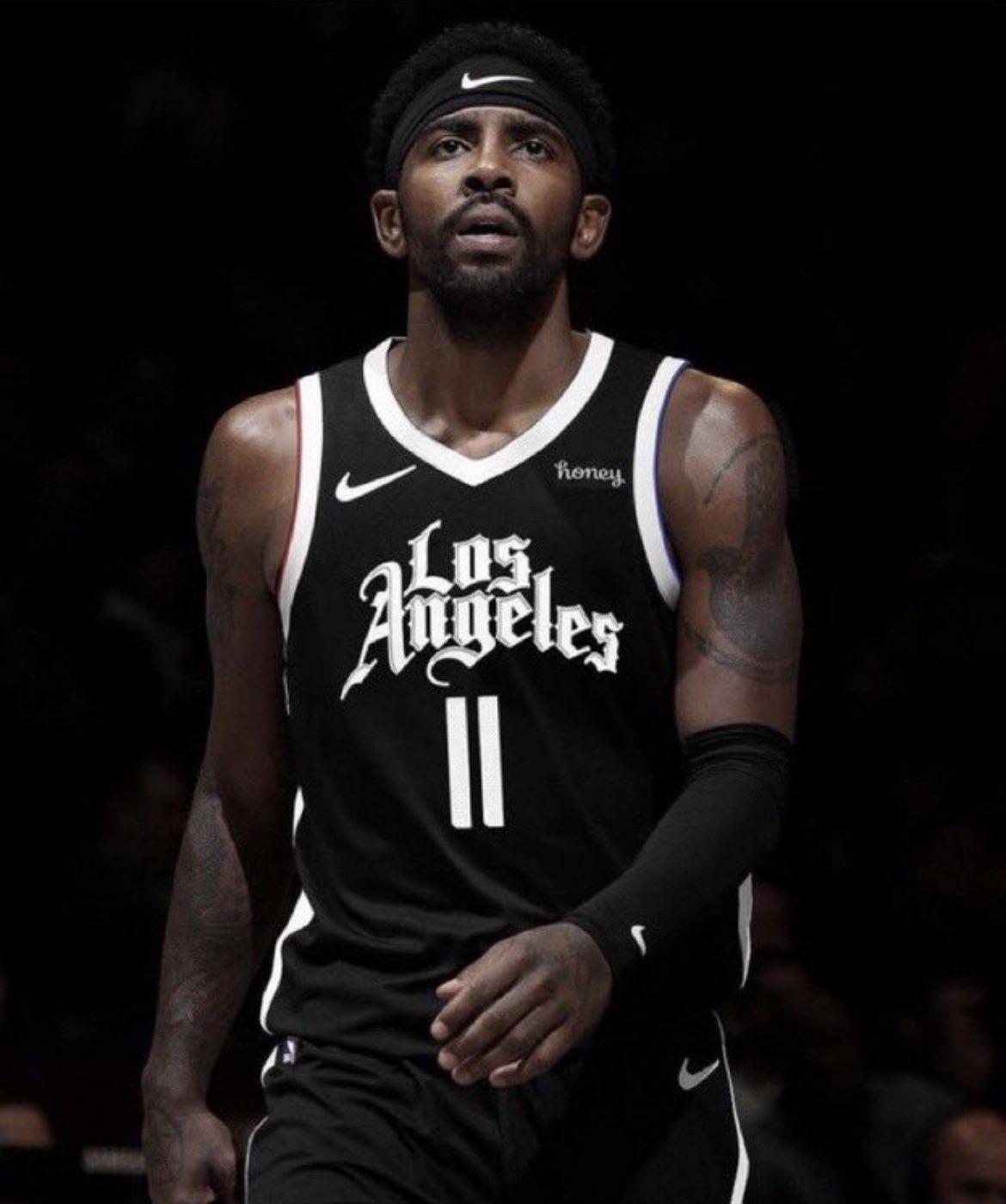 意天空：劳塔罗已返回米兰，即将归队参加训练备战米兰德比（意媒：劳塔罗已回米兰，近期将与球队合练迎战米兰德比）