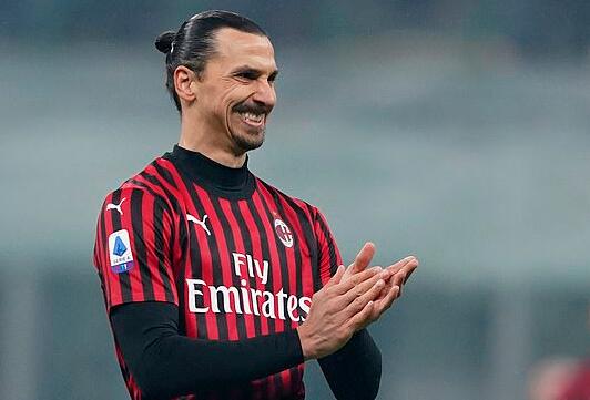 从量变到质变！国内注册青少年球员达19万，国足未来十年可期！（注册青少年球员已达19万，厚积薄发，国足未来十年值得期待）