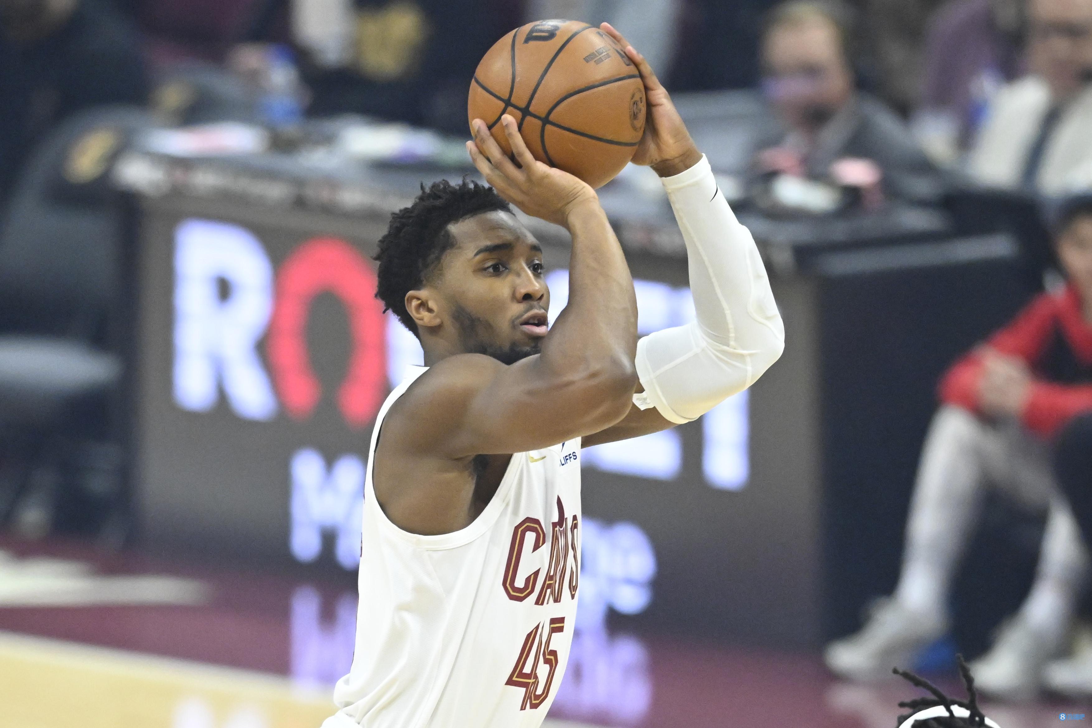 德天空：凯恩没考虑明夏离队，他希望在拜仁至少待到2027年（德天空：凯恩未考虑明夏离队，期望至少留在拜仁至2027年）