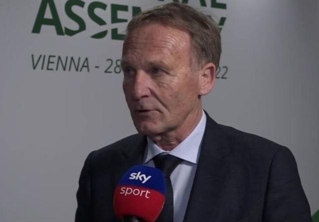 巴黎vs拜仁数据：巴黎25次射门9次射正，拜仁9次射门5次射正（数据战报：巴黎25射9正，拜仁9射5正）