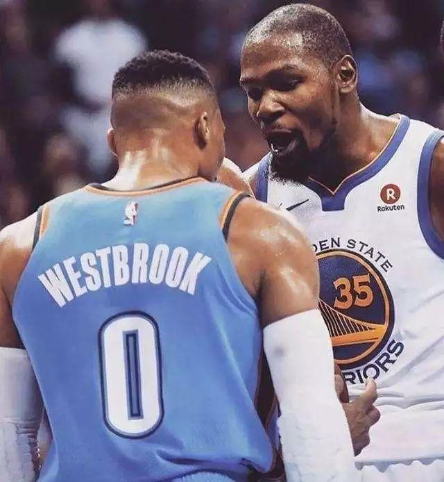 FIFA发布的世界杯赛程以美东时间计算，比北京时间慢12小时（FIFA公布世界杯赛程采用美东时间，较北京时间晚12小时）