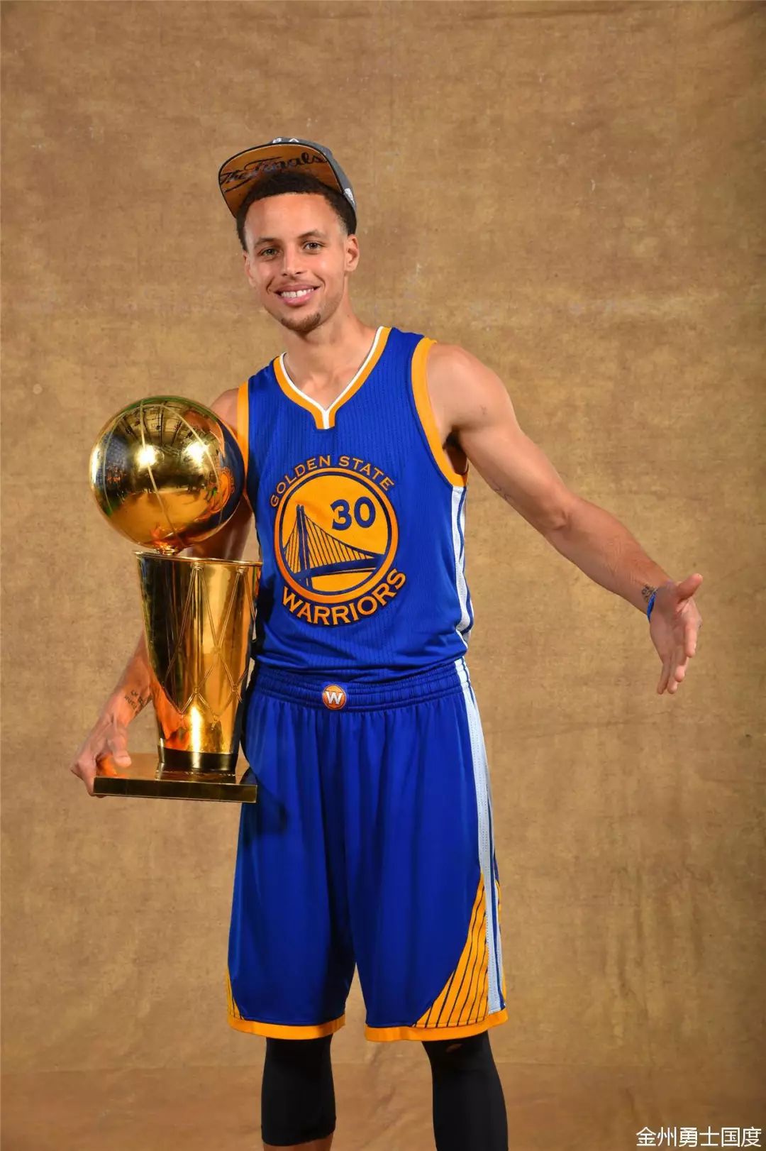 罗尔费斯：药厂解雇滕哈格不因为成绩，是因看不到成功的信念（罗尔费斯：勒沃库森解雇滕哈格并非因战绩，而是缺少对成功的信念）